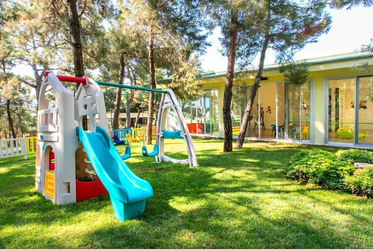 アパートホテル Peninsula Pine Club Boutique Hotel & Spaクシャダス